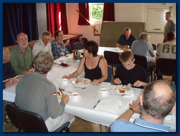 600x449 pixels (146K)